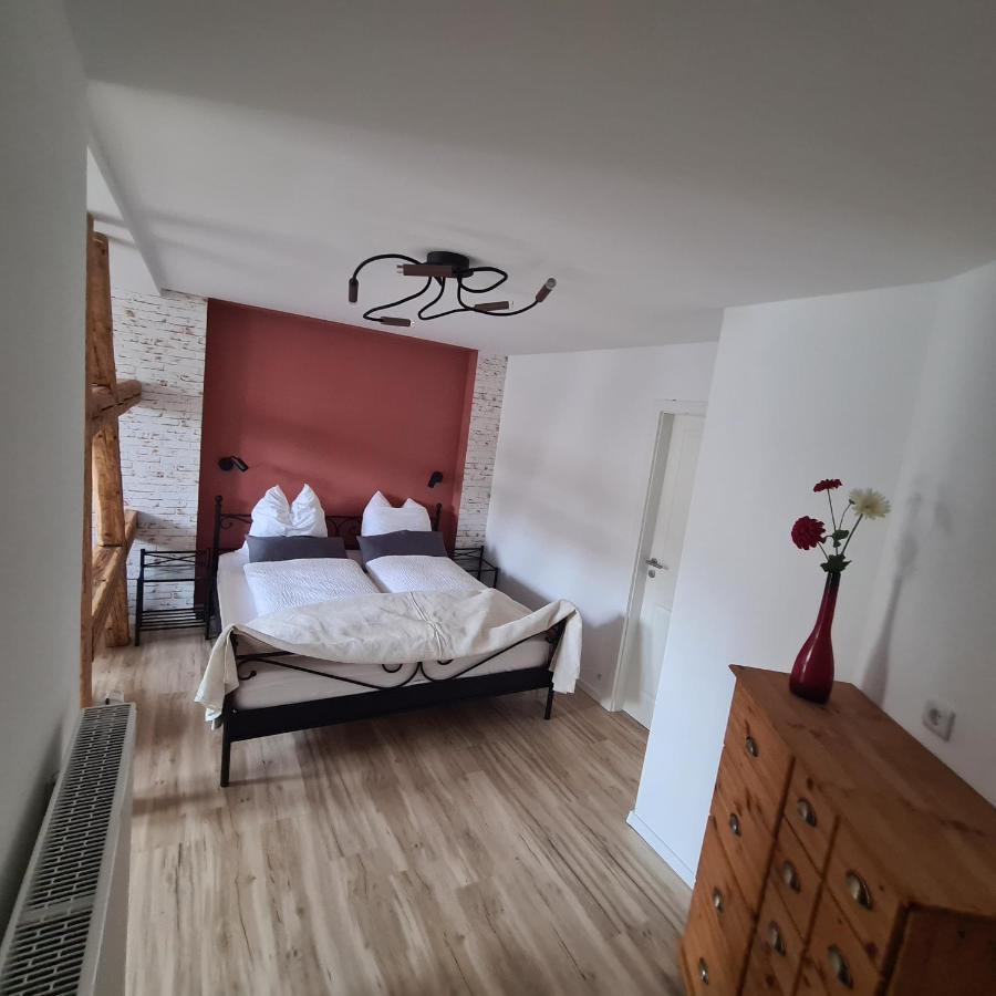 Gaestezimmer Treuen - Bed & Breakfast Экстерьер фото