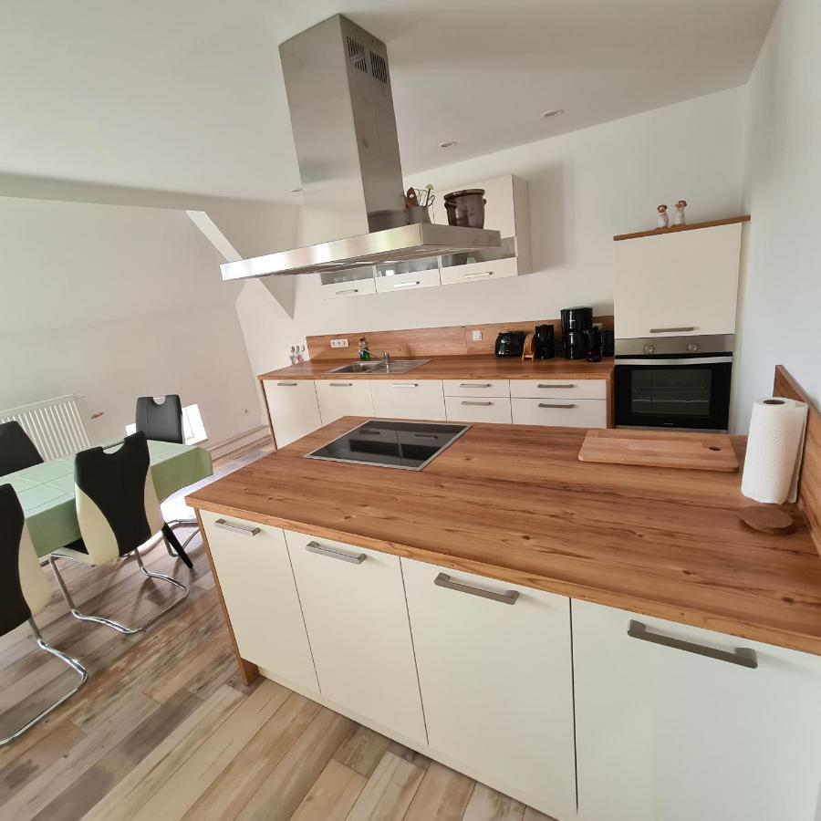 Gaestezimmer Treuen - Bed & Breakfast Экстерьер фото